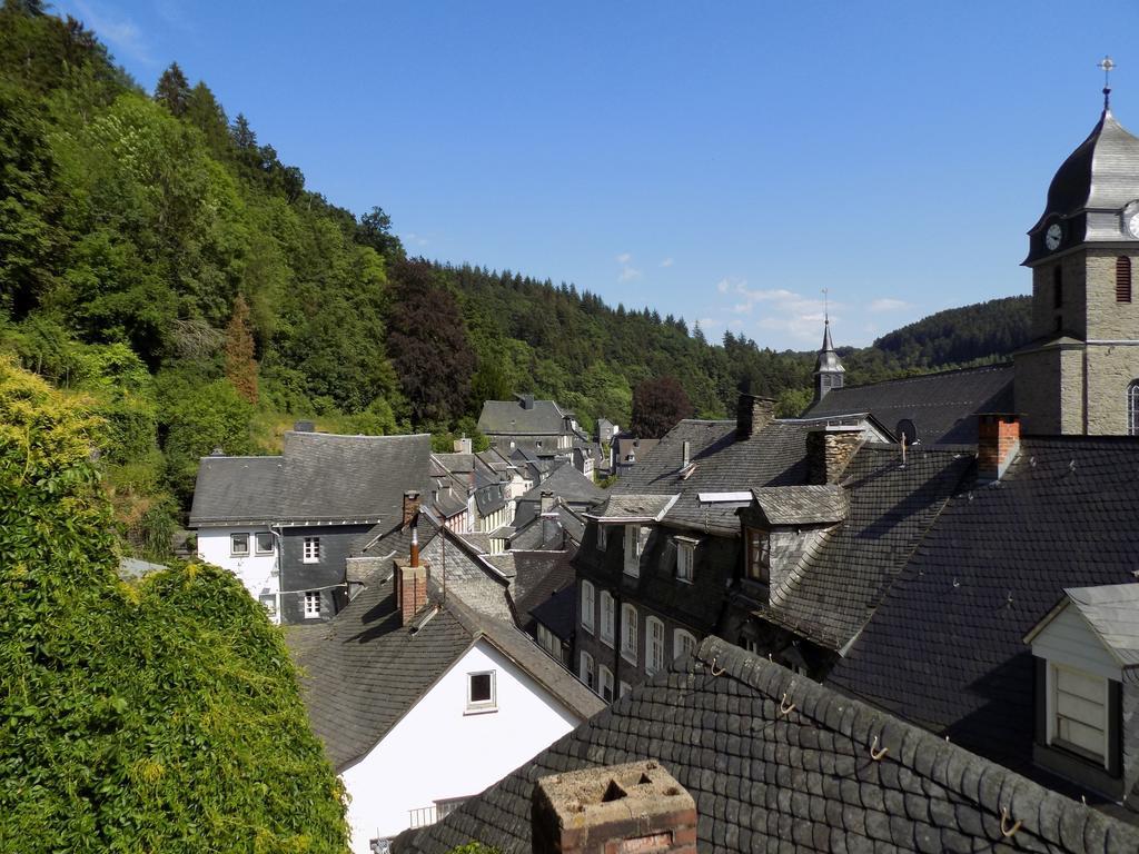Gästehaus Eschbach Monschau Exterior foto